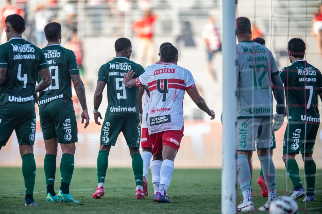 Chapecoense é superada pelo CRB na estreia da Série B