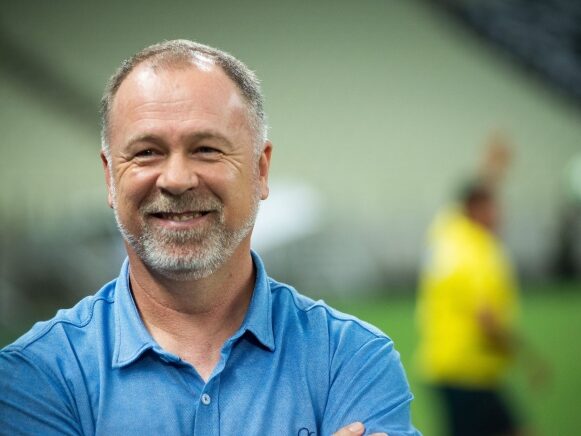 Mano Menezes é o novo técnico do Grêmio