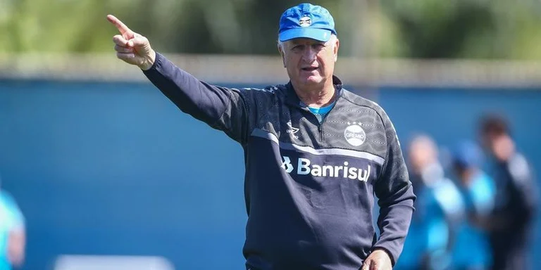 Grêmio anuncia Felipão como coordenador técnico