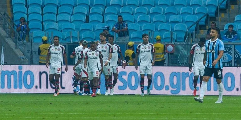 Grêmio perde para o Flamengo e recebe muitas vaias na Arena