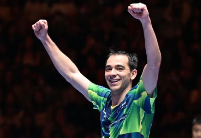 Hugo Calderano é campeão da Copa do Mundo de Tênis de Mesa