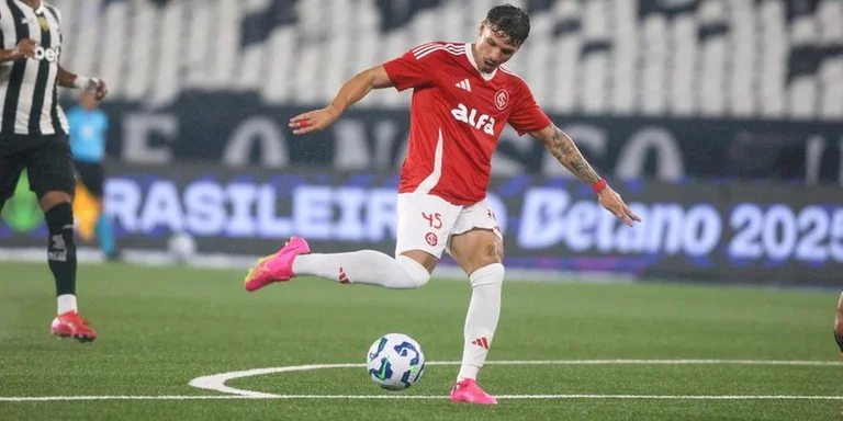 Inter é goleado pelo Botafogo e chega à terceira derrota consecutiva
