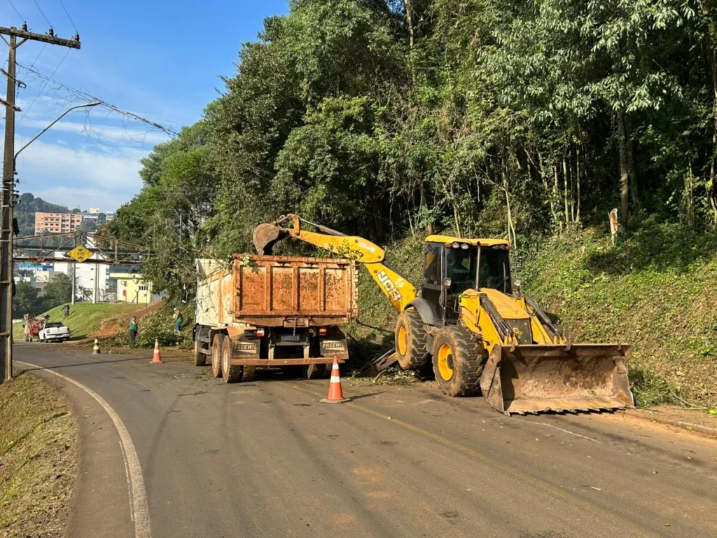 Cidade Cuidada: Prefeitura de Seara lança programa de revitalização urbana e inicia ações em três bairros