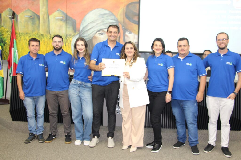 Câmara de Concórdia entrega Moção de Aplauso à TV Concórdia e seus idealizadores