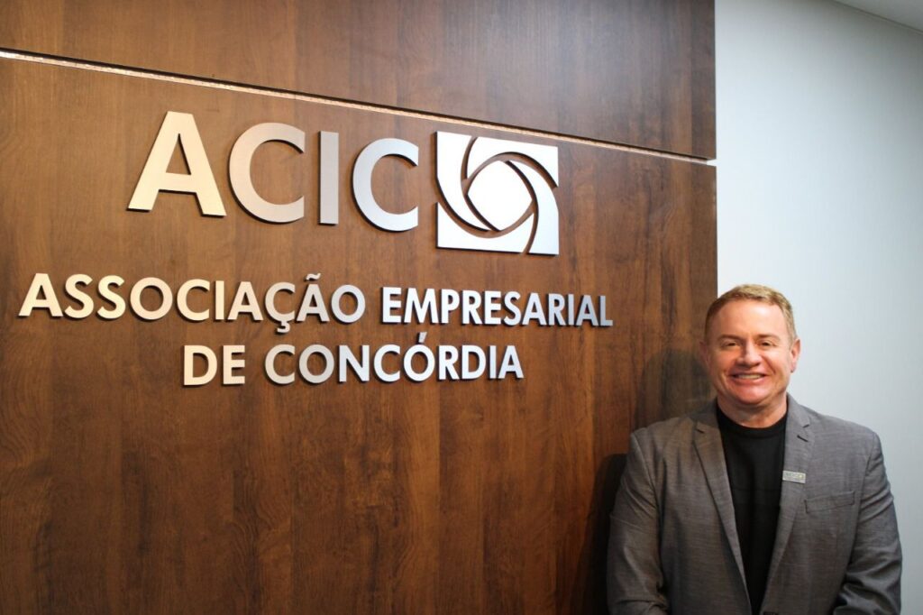 ACIC orienta associados sobre prazos e normas previstas na Lei da Acessibilidade