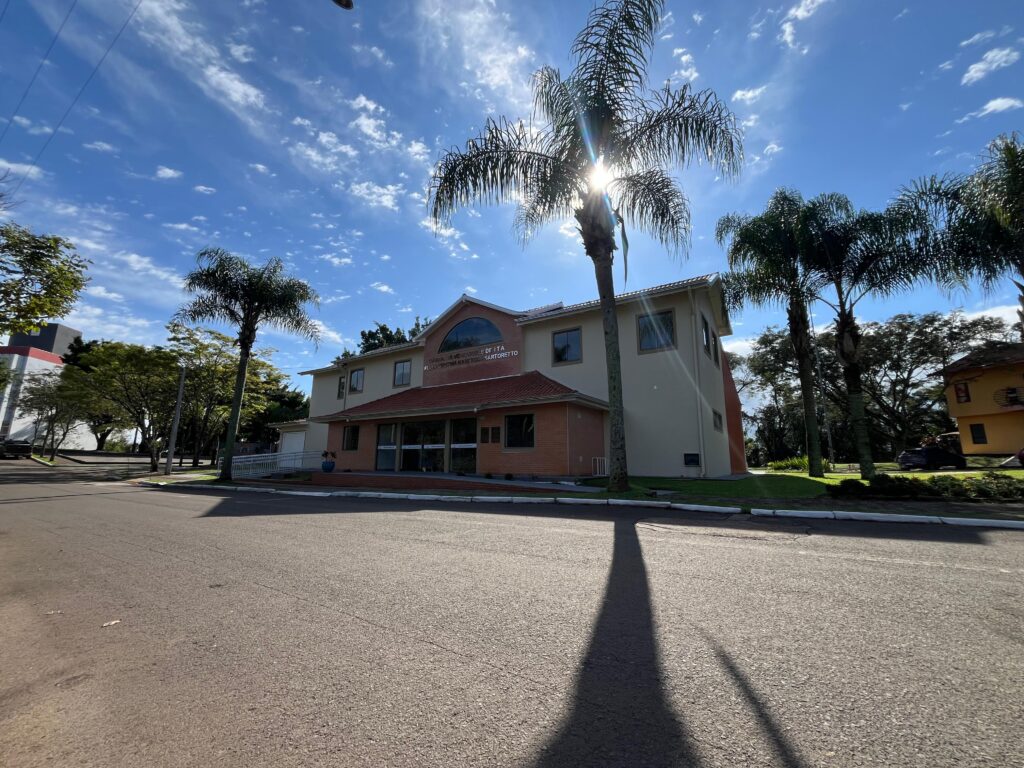 Câmara de Itá inaugura sede em cerimônia marcada por homenagem e emoção