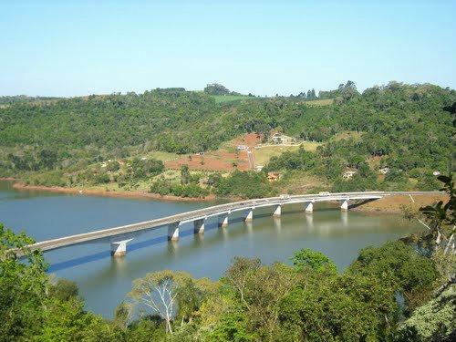 Jovem desaparece e carro é encontrado sobre ponte entre Concórdia e Erechim