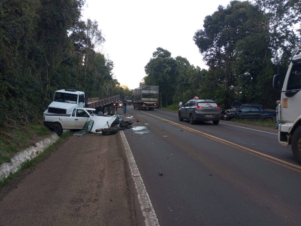 Colisão violenta deixa uma vítima fatal entre Concórdia e Erechim, na BR-153