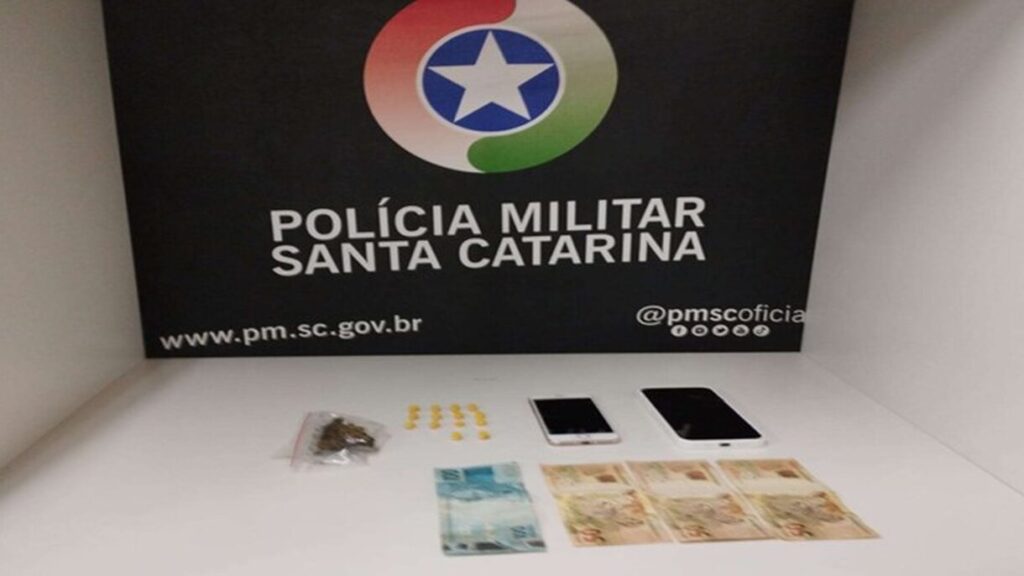 Dois homens são presos pela PM por tráfico de drogas em Concórdia