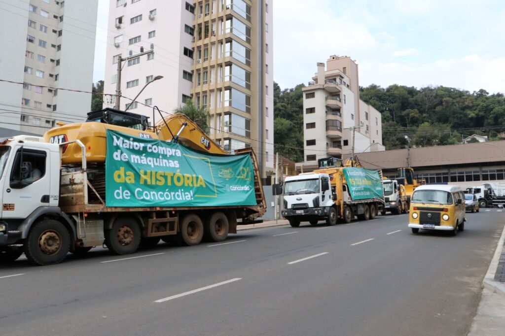 Prefeitura faz maior aquisição de máquinas e equipamentos agrícolas da história