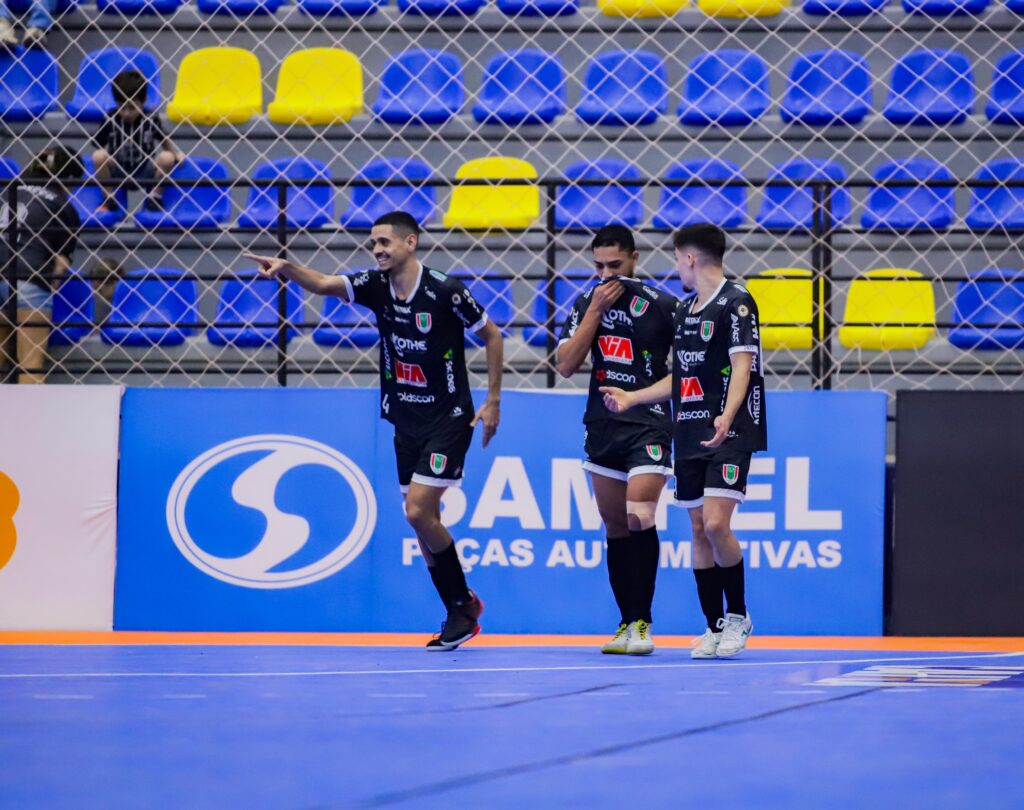 ACF conquista a primeira vitória no Campeonato Brasileiro de Futsal