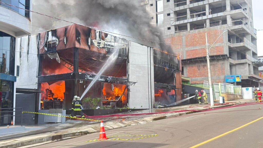 Incêdio destruiu loja no centro de Concórdia