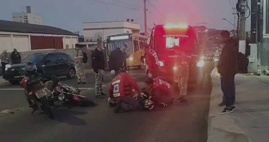 Acidente com duas motos foi registrado no Bairro Santa Cruz em Concórdia