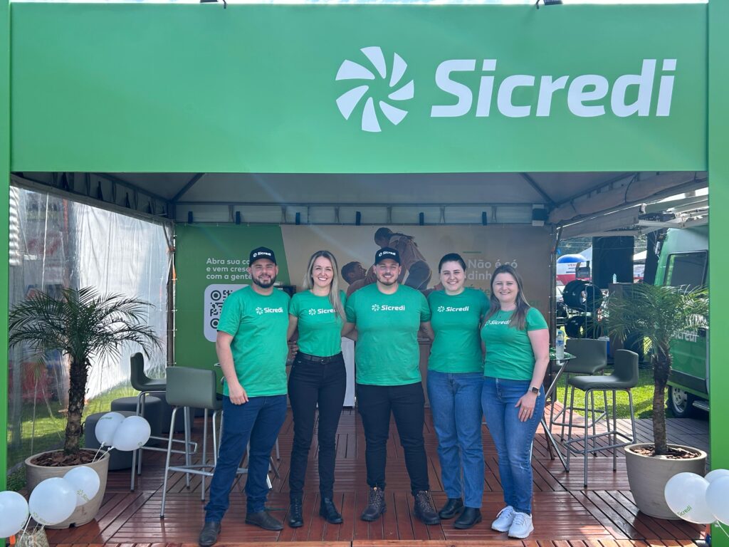 Sicredi marca presença na Expo Peritiba 2025