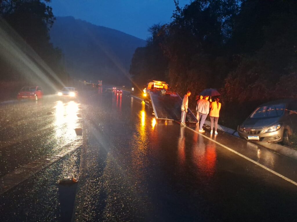 Condutora fica ferida após acidente em Rodovia de Tangará