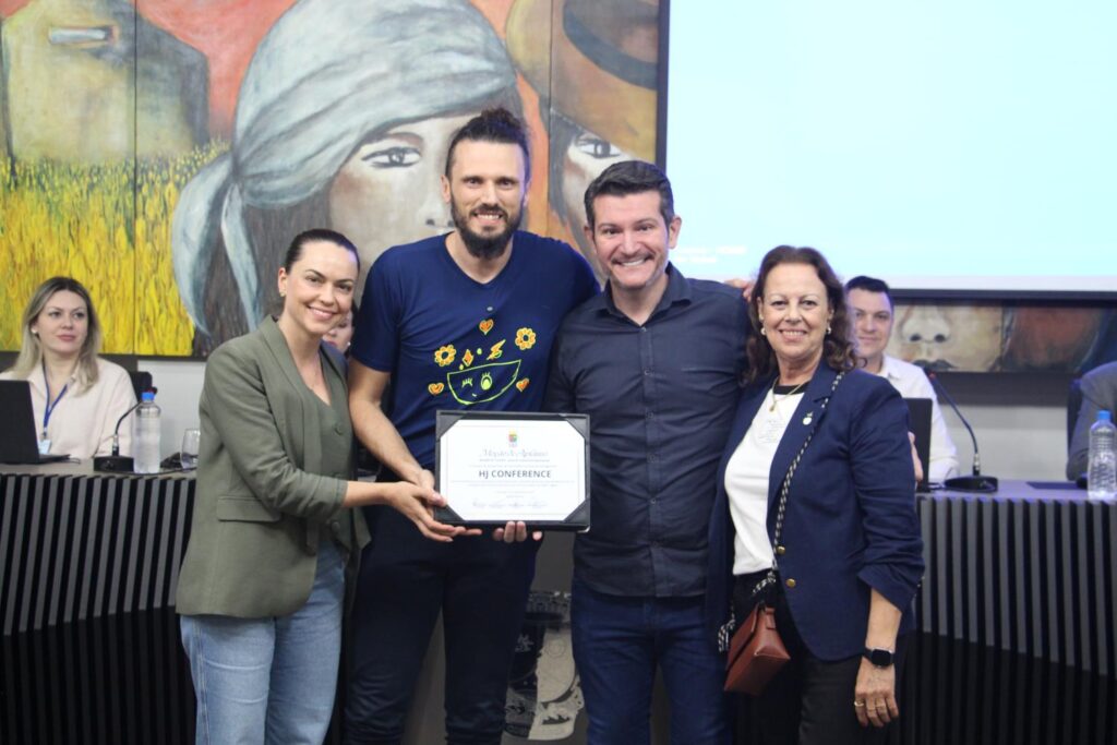 Câmara presta homenagem ao HJ Conference pela contribuição para o empreendedorismo