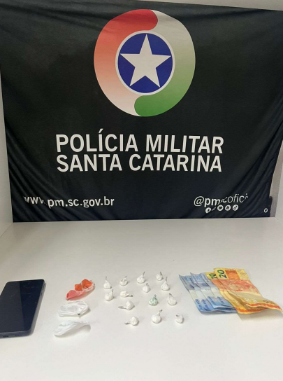 Polícia Militar flagra tráfico e apreende cocaína em residência de Concórdia