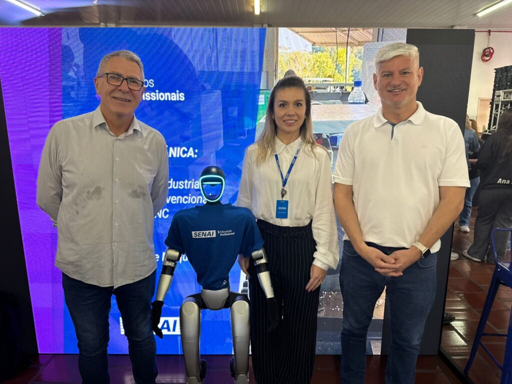 SESI/SENAI levam tecnologia e educação profissional à 1ª EDUCON