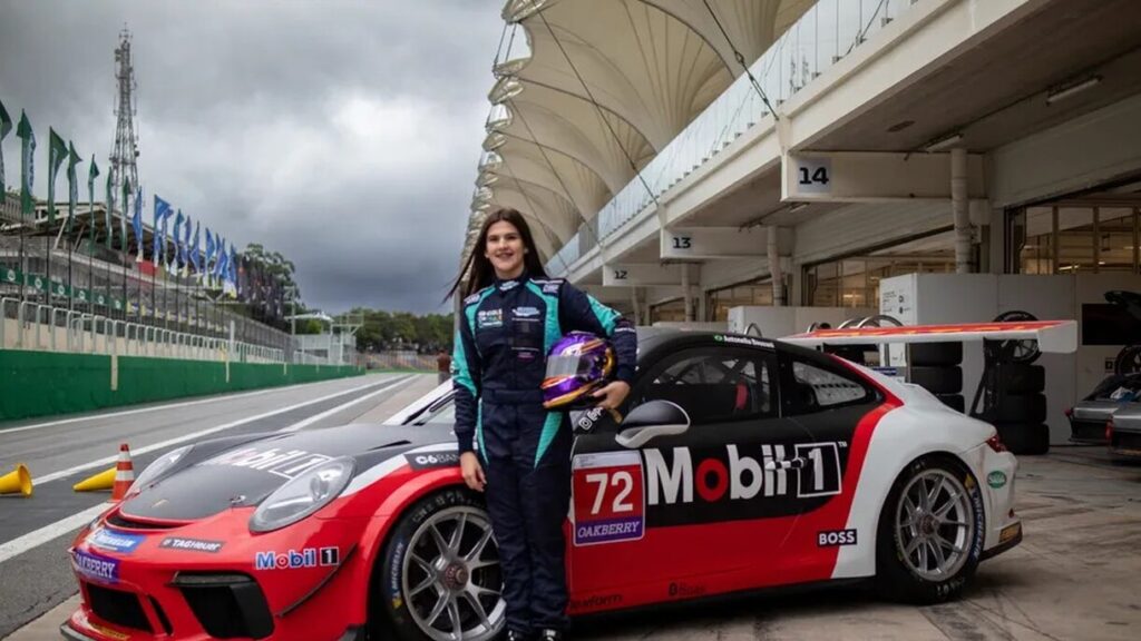 Antonella Bassani: talento concordiense acelera rumo ao sucesso no automobilismo