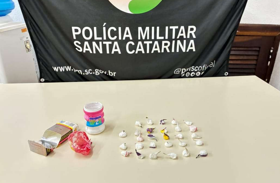 Adolescente apreendido por tráfico de drogas no Bairro Imperial