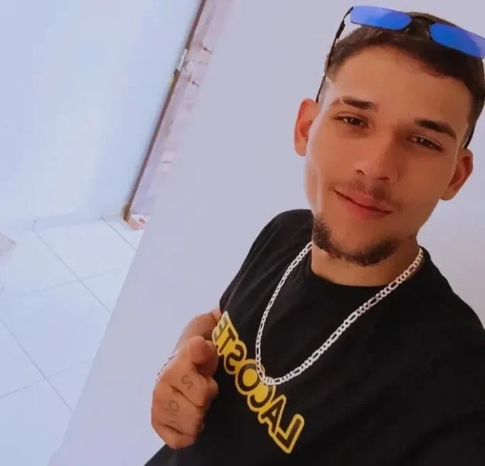 Corpo de jovem assassinado em Sinop chega a Seara para sepultamento