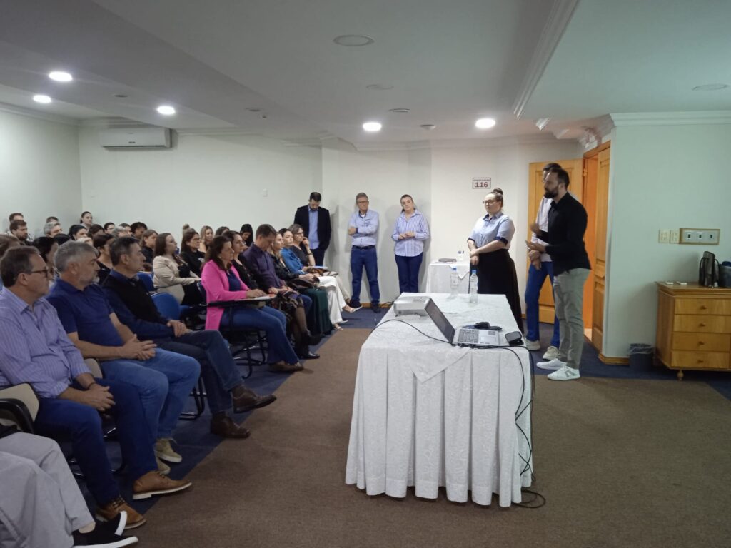 Campanha natalina da CDL visa movimentar lojas e atrair consumidores em Concórdia