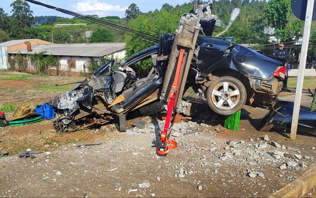 Grave acidente em Chapecó mobiliza bombeiros e Saer na BR-480