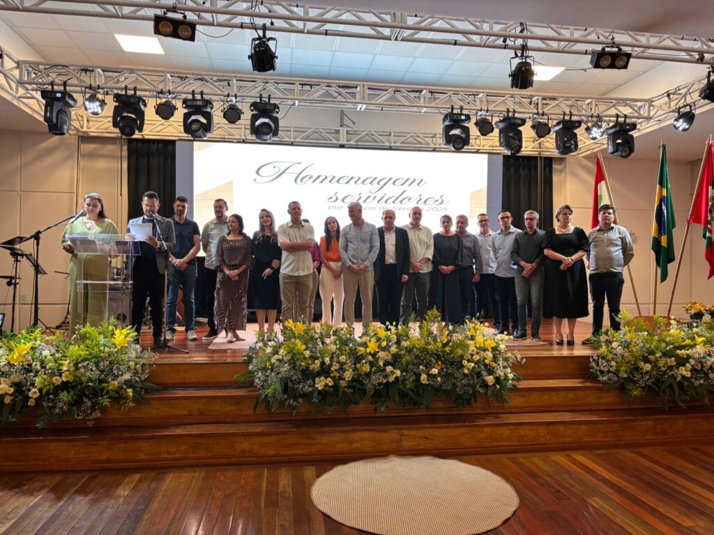 Administração Municipal celebra dedicação de servidores com jantar especial