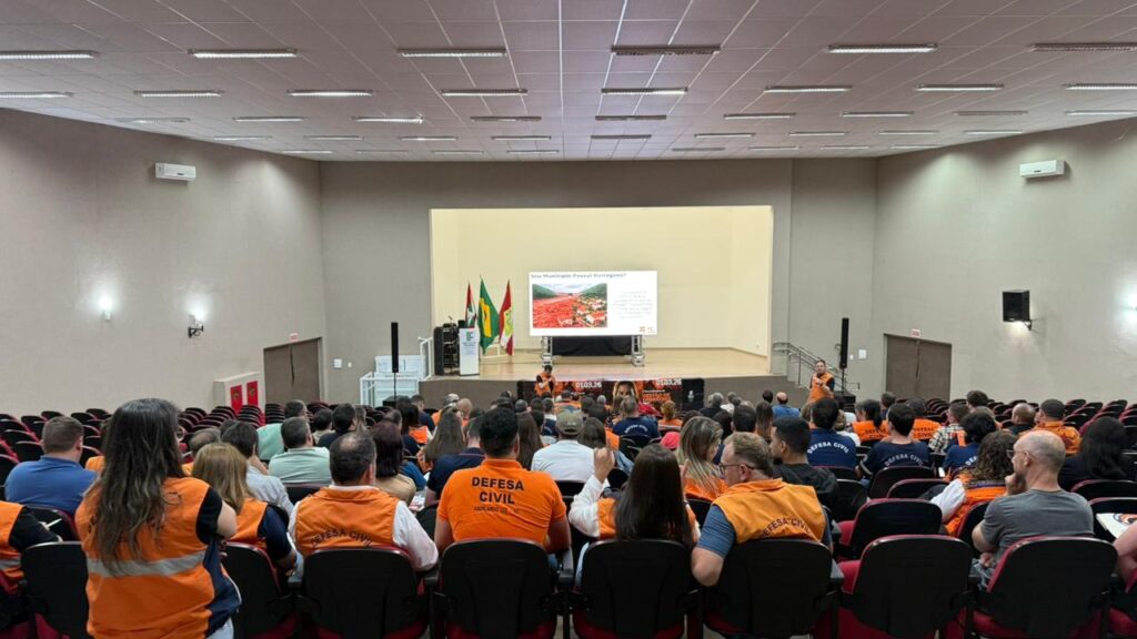 Seminário de Gestão de Desastres reúne representantes de 40 municípios em Concórdia