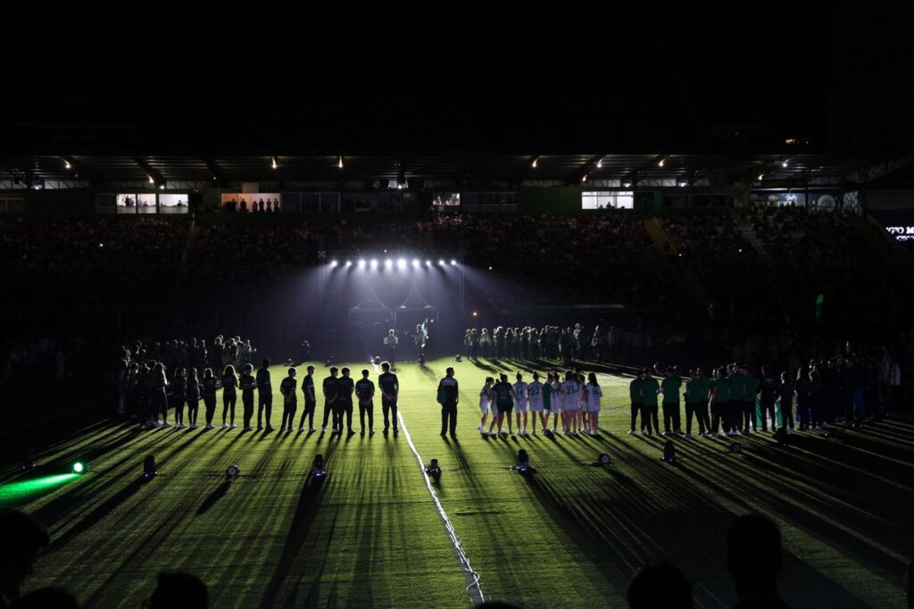 Abertura dos JASC em Chapecó teve show nacional, espetáculo de dança e muita emoção
