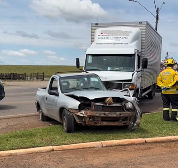 Idoso de 100 anos morre em colisão entre caminhonete e caminhão na BR-470 em Campos Novos