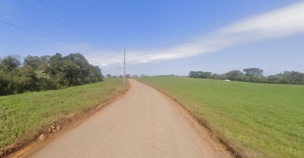 Ordem de serviço de quase 4 milhões de reais garante continuidade do asfalto rural no acesso à Sede Brum