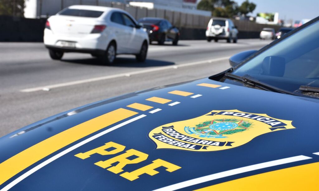 Homem de 20 anos morre após ser atropelado por veículos com placas de Capinzal na BR-470