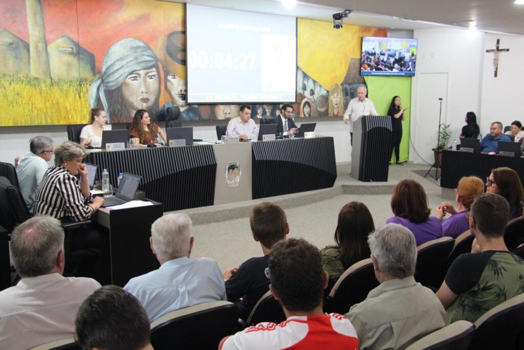 Câmara de Concórdia aprova 30 milhões de reais para pavimentação e iluminação pública