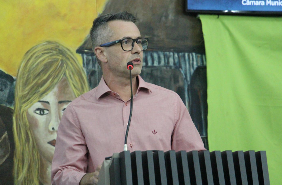 Bee propõe criação de lei para autorizar demolição de imóveis abandonados em Concórdia