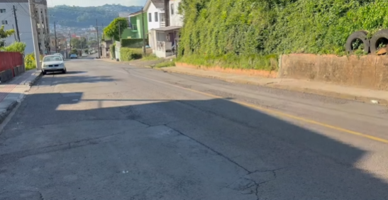 Vereador Marcos Berta solicita reforma da pavimentação asfáltica da Rua Marcelino Ramos