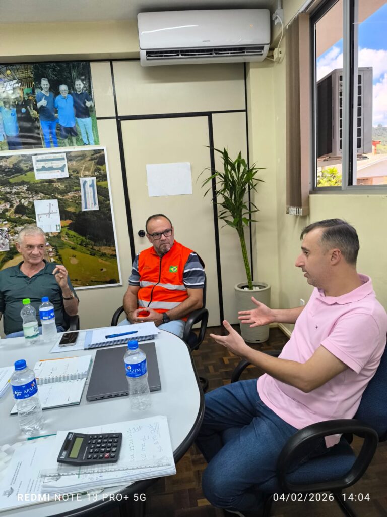 Reunião debate segurança no declive da SC-473 em Lindóia do Sul