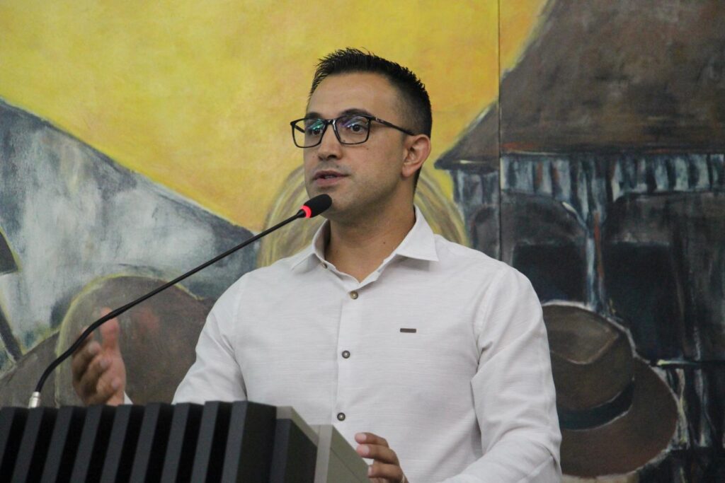 Vereador Edevandro cobra atualização de relatórios do Conselho Tutelar