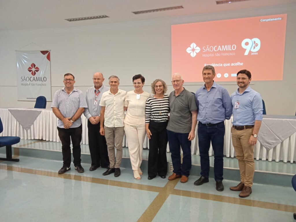 Deputada Ana Paula Lima cumpre agenda em Concórdia e oficializa repasse de recursos