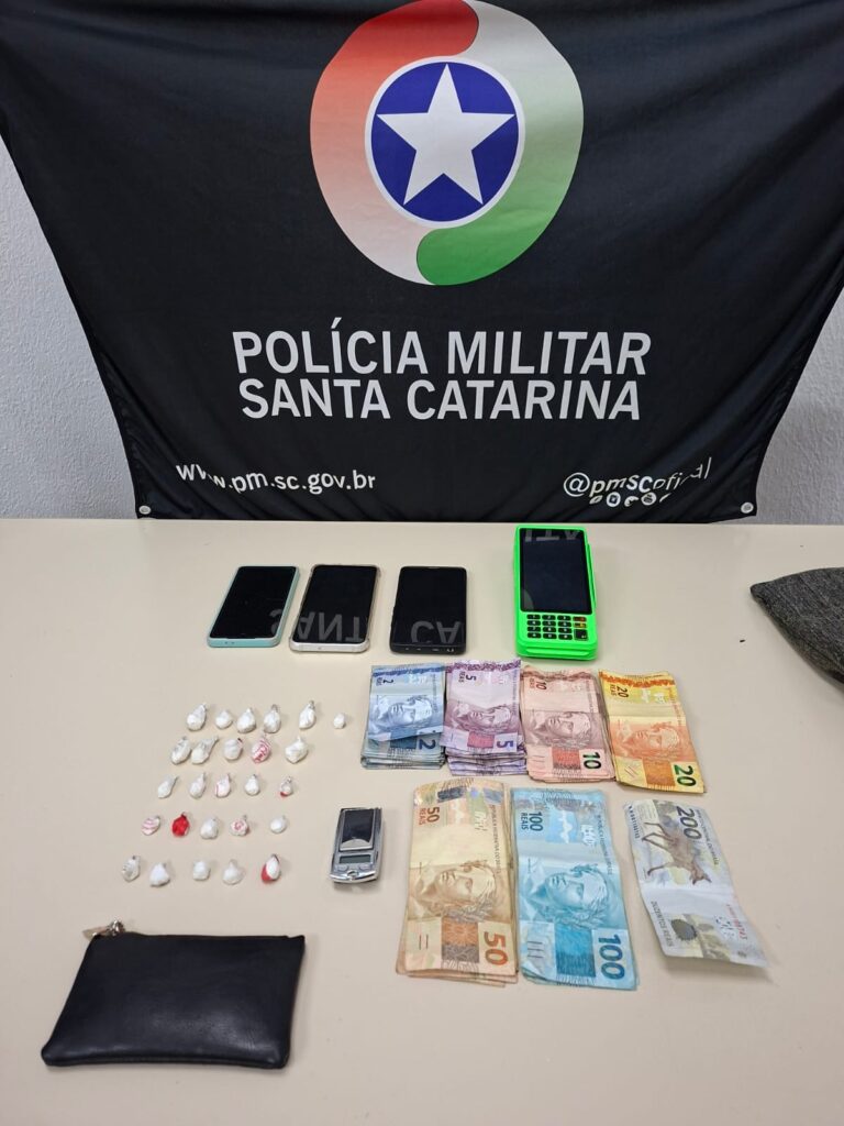 Pai e filho de 9 anos detidos por crime de tráfico de drogas em Concórdia