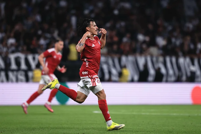 Inter vence fora e sobe; Grêmio para no Remo e Chape cede empate no fim; confira a rodada 10