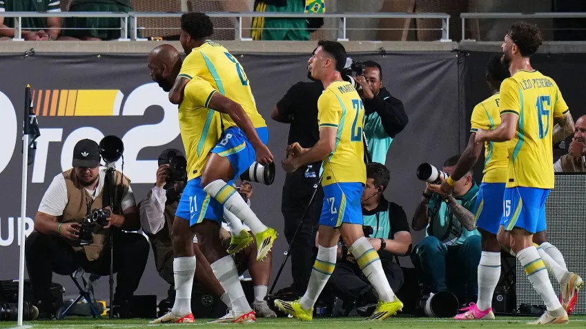 Brasil vence Croácia e encerra preparação antes da convocação para a Copa do Mundo