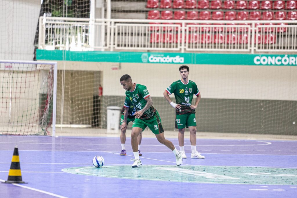 ACF vence Lages fora de casa e conquista primeira vitória na Série Ouro