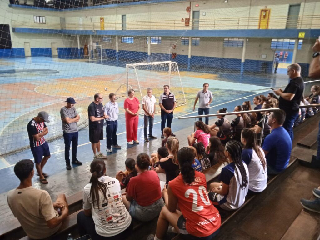 Deputado Neodi Saretta entrega R$ 200 mil em emendas para entidades de Concórdia