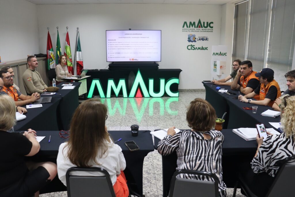 AMAUC instala Comitê Regional de Segurança nas Escolas e inicia plano integrado para os 14 municípios