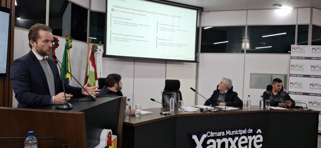 Em Xanxerê, MPSC reúne autoridades e proprietários em audiência pública sobre o loteamento clandestino “Clube Natureza e Vida”