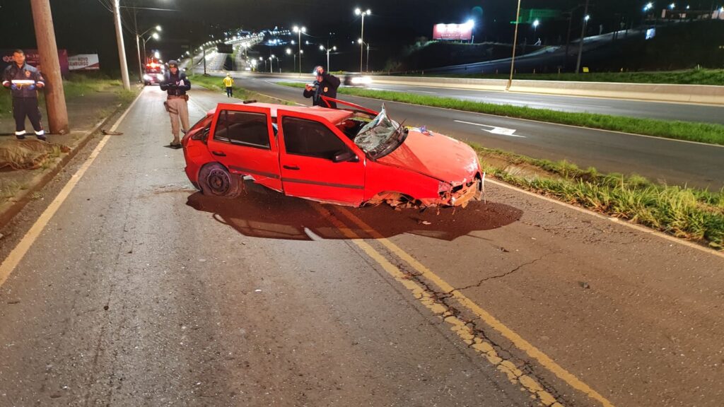 Homem morre após capotamento dem veículo na BR-480 em Chapecó