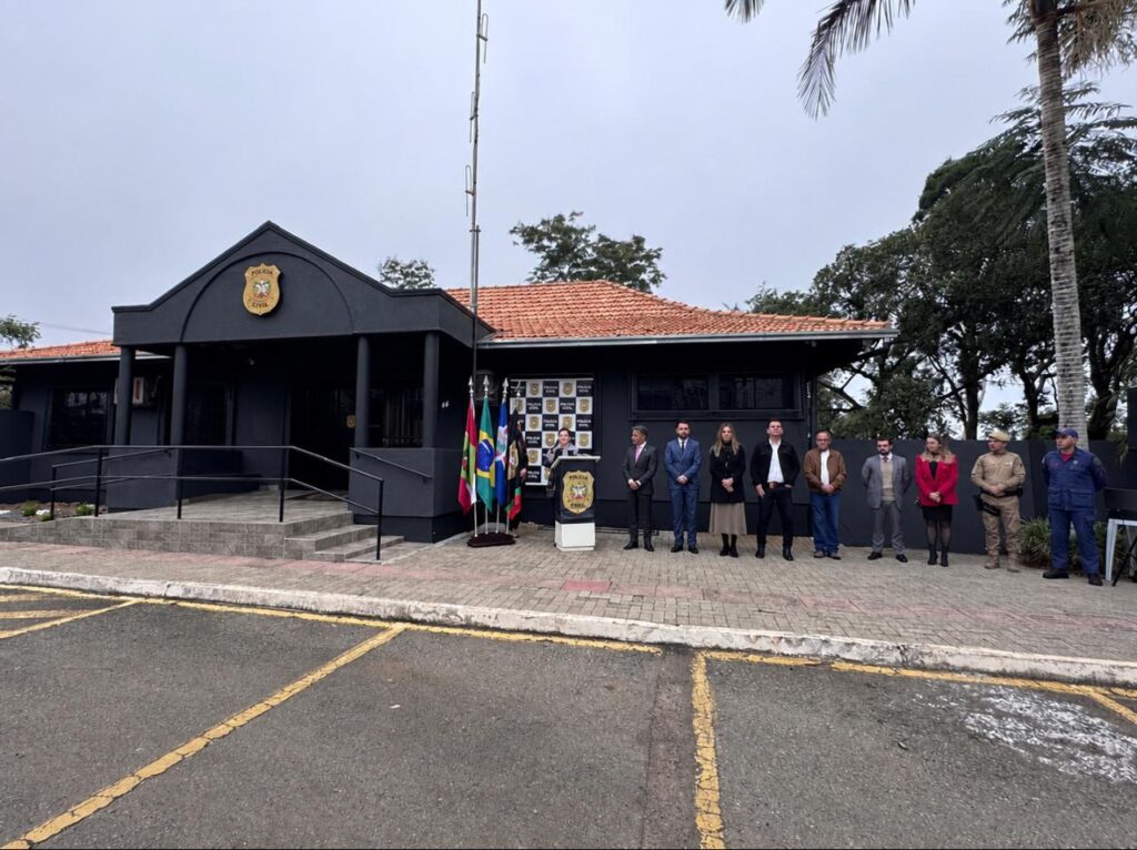 Delegacia de Polícia no município de Itá é revitalizada e inaugura a Sala Lilás