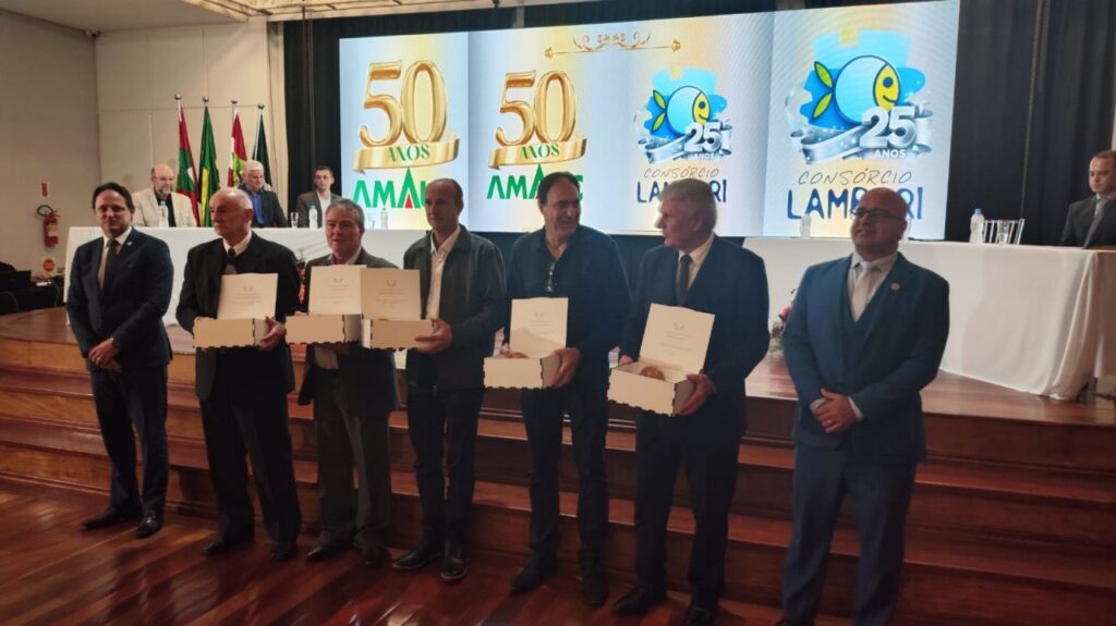 AMAUC celebra 50 anos de história com homenagens e projeção de futuro em Concórdia