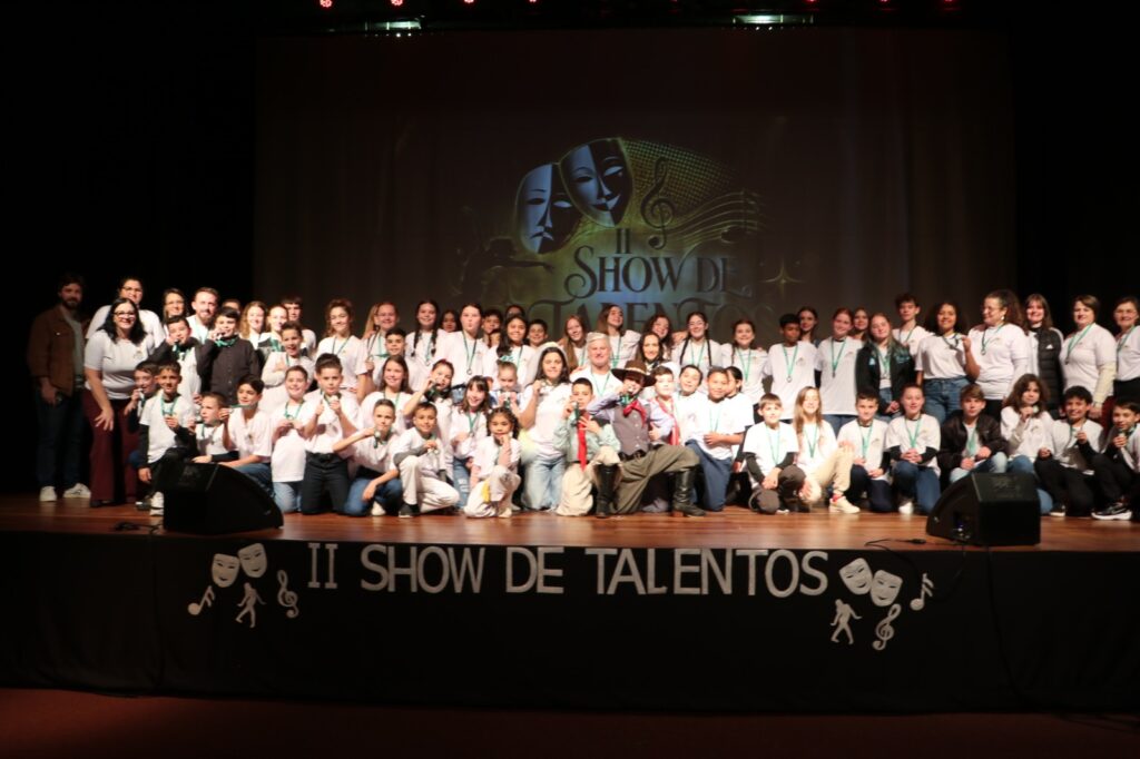 Secretaria de Educação promove segunda noite do II Show de Talentos